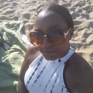 Meet your Posher, Chaunda